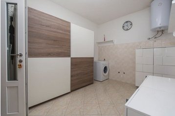 Hrvaška Chata Labin, Eksterier